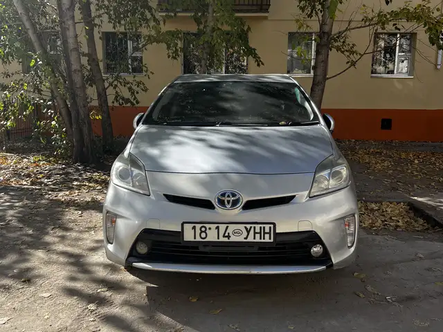 Toyota Prius 30