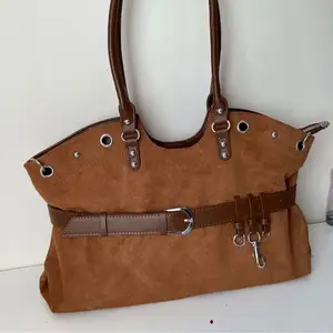 Namar owliin shine zagvariin tsunhnuud, Улаанбаатар — Баянзүрх — Зүүн 4 зам