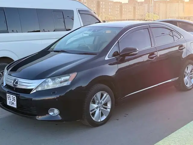 Lexus HS