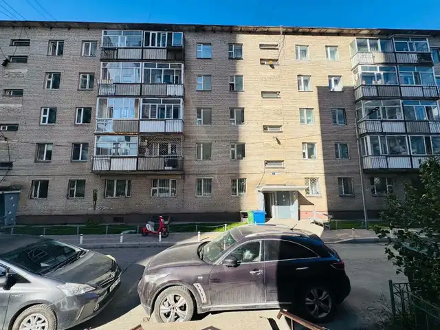 Төмөр замд гал тогоо тусдаа 1 өрөө орон сууц 32m2, Улаанбаатар — Баянгол — 4-р хороо