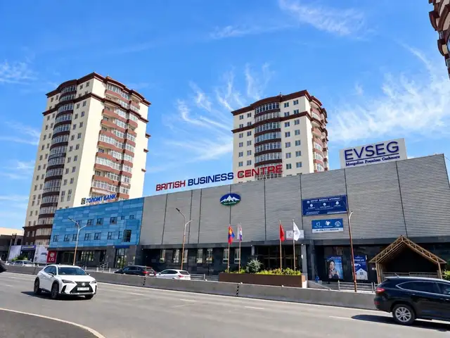 Баруун 4 зам голомт хотхоны дэргэд зам дагуу үйлчилгээний талбай 112м2, Улаанбаатар — Сүхбаатар — Хүнсний 20-р дэлгүүр