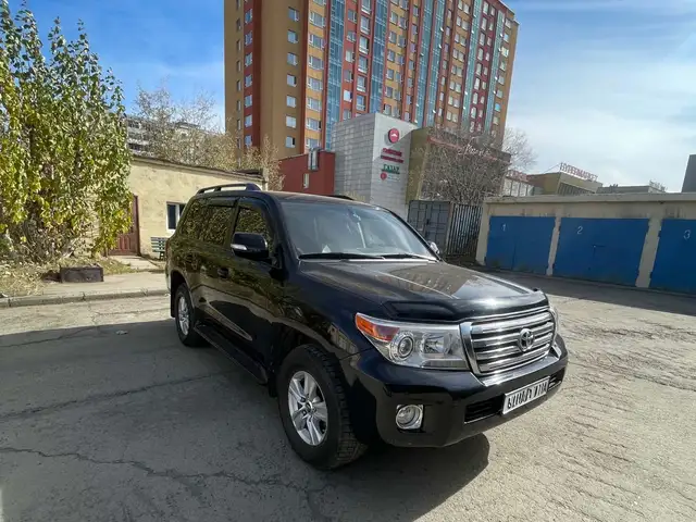 Toyota Land Cruiser 200