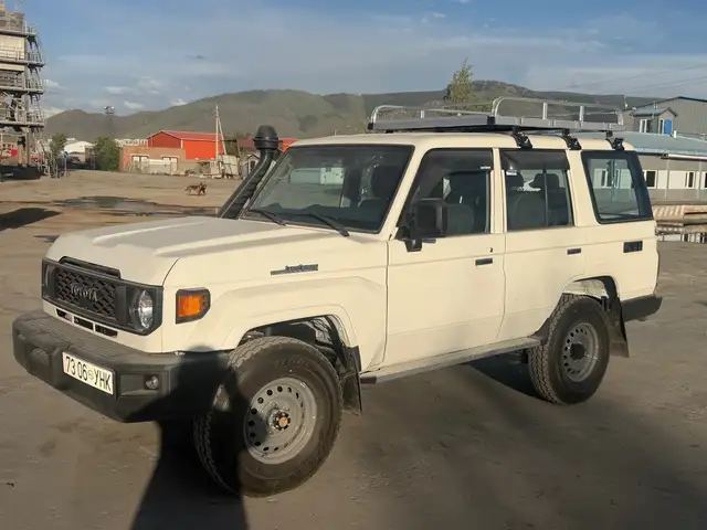 Toyota Land Cruiser 70