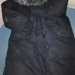 Uvliin kurtkа, Улаанбаатар — Сүхбаатар — 9-р хороо