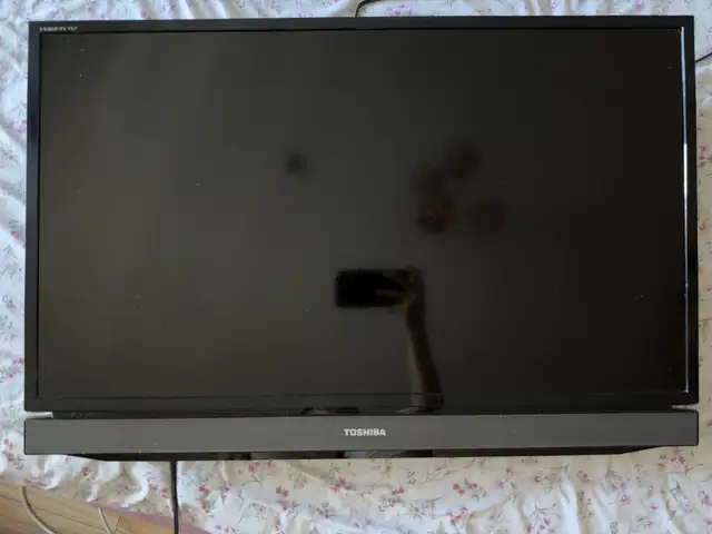 Toshiba 32 inch tv remote and tv wall bracket, Улаанбаатар — Баянгол — 29-р хороо