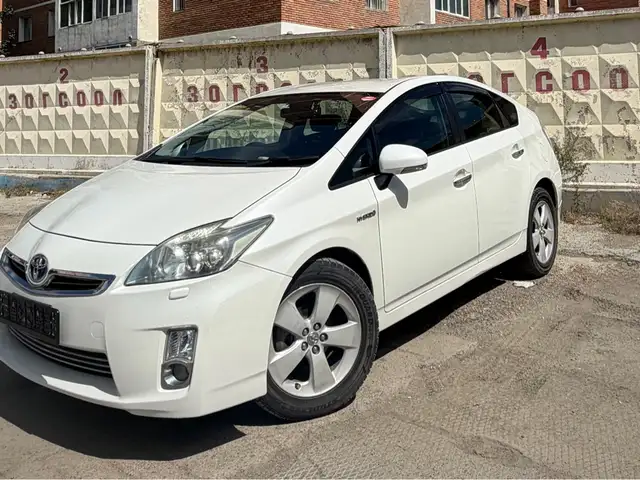 Toyota Prius 30
