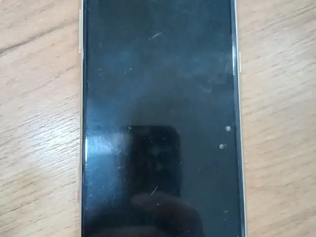 Samsung A8 32GB, Улаанбаатар — Баянзүрх — 14-р хороо