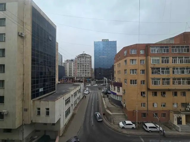 Бзд 13-р хороололд 39мкв гал тогоо тусдаа 3 өрөө 39мкв, Улаанбаатар — Баянзүрх — 13-р хороолол