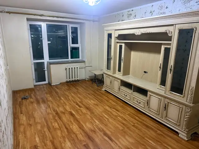 Төмөр замд гал тогоо тусдаа 2 өрөө байр 40мкв, Улаанбаатар — Баянгол — Төмөр зам
