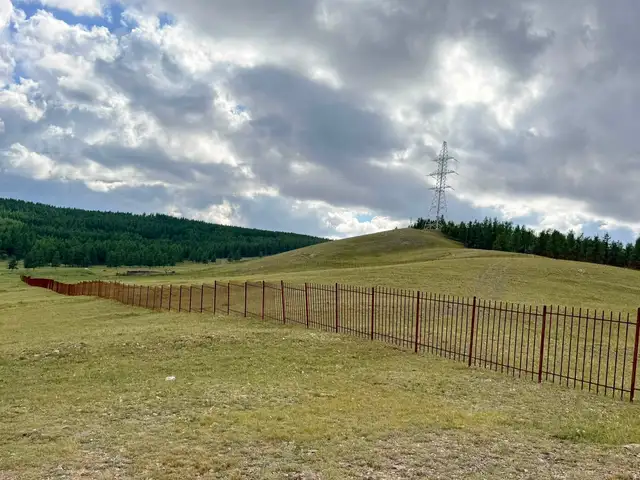 Модны захад 2га газар, Төв