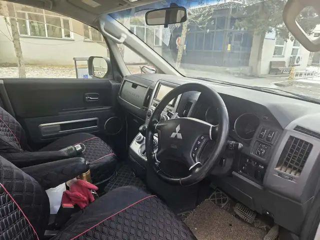 Mitsubishi Delica