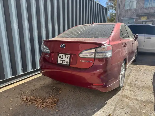 Lexus HS