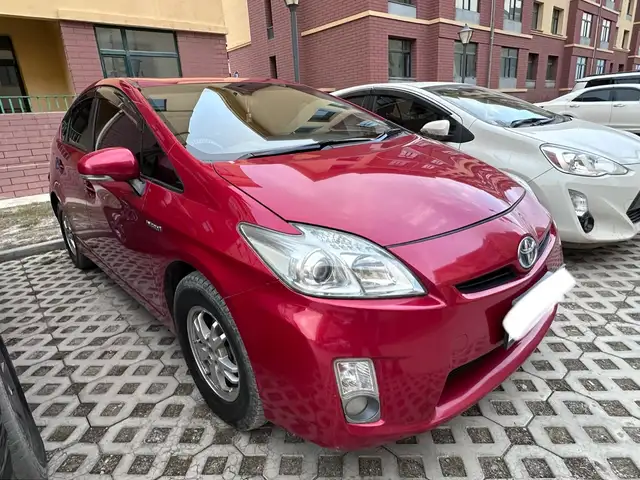 Toyota Prius 30