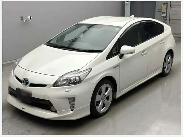 Toyota Prius 30