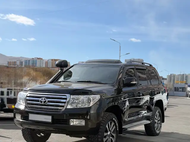 Toyota Land Cruiser 200
