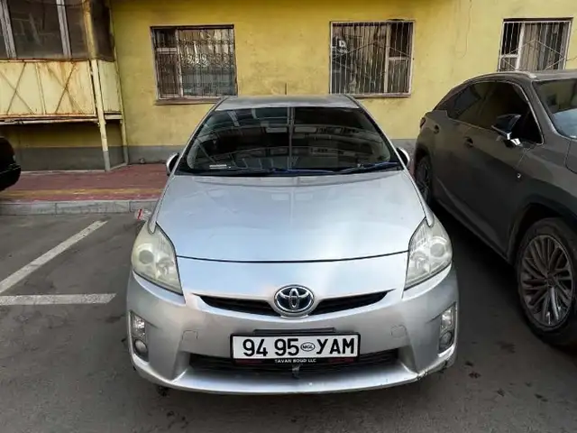 Toyota Prius 30