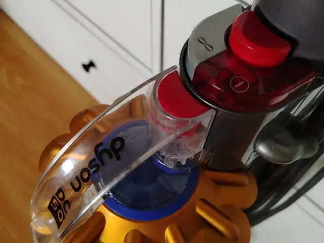 Dyson брендийн тоос сорогч, Улаанбаатар — Чингэлтэй — Чингэлтэй