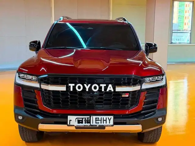 Toyota Land Cruiser 300