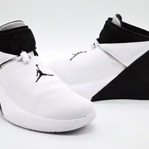 Zaalnii puuz why not zero, Улаанбаатар — Сүхбаатар — 100 айл