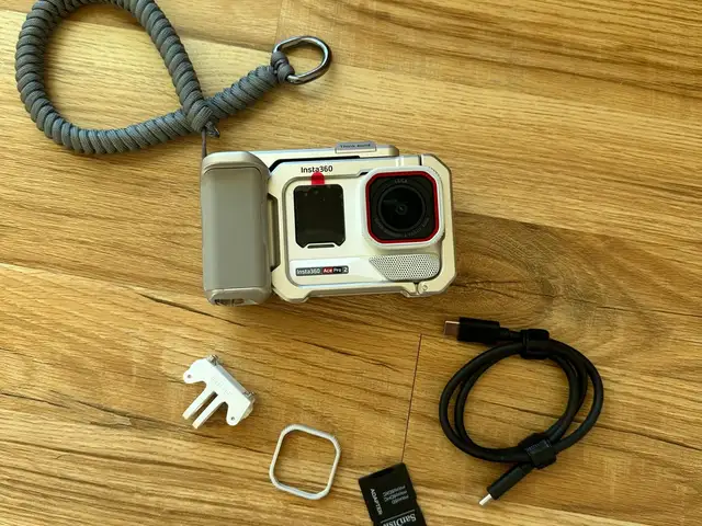 Insta360 ace pro 2 arctic white camera, Улаанбаатар — Хан-Уул — Нүхтийн ам