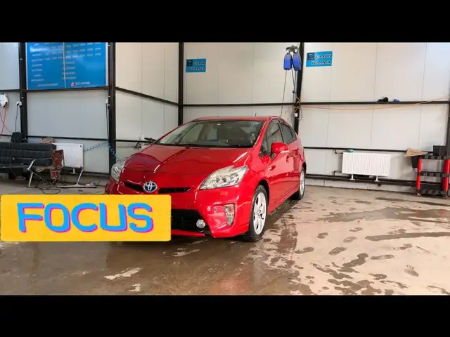 Toyota Prius 30
