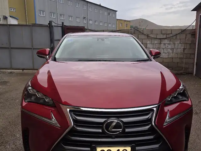 Lexus NX