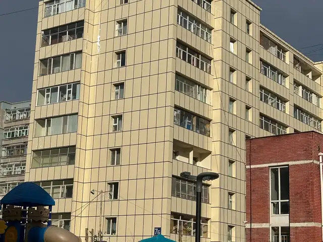 10-р хороололд 2 өрөө орон сууц 55мкв, Улаанбаатар — Баянгол — 10-р хороолол