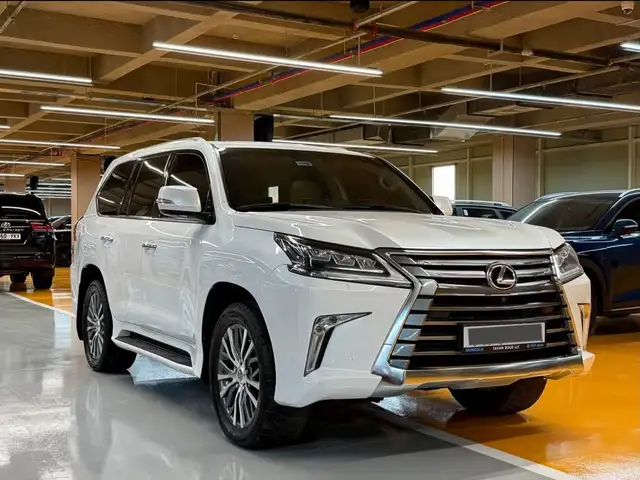 Lexus LX 570