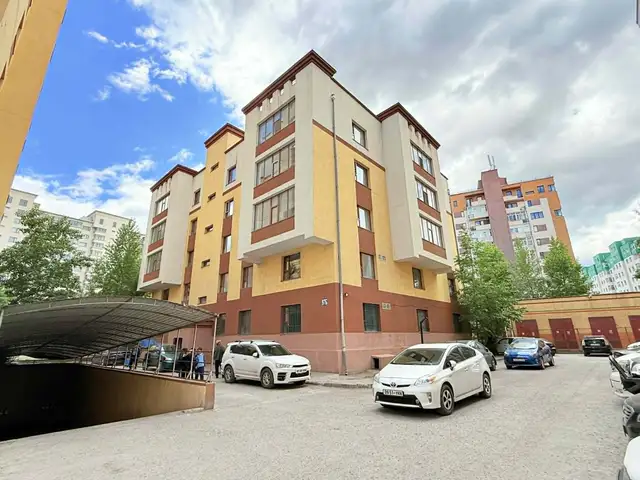 Дөл хотхонд 3өрөө байр 97m2, Улаанбаатар — Хан-Уул — 19-р хороо