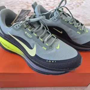 Nike Vomero 18 Goretex, Улаанбаатар — Чингэлтэй — 4-р хороо