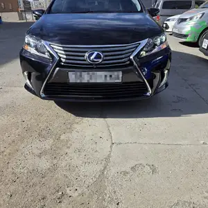 Lexus HS