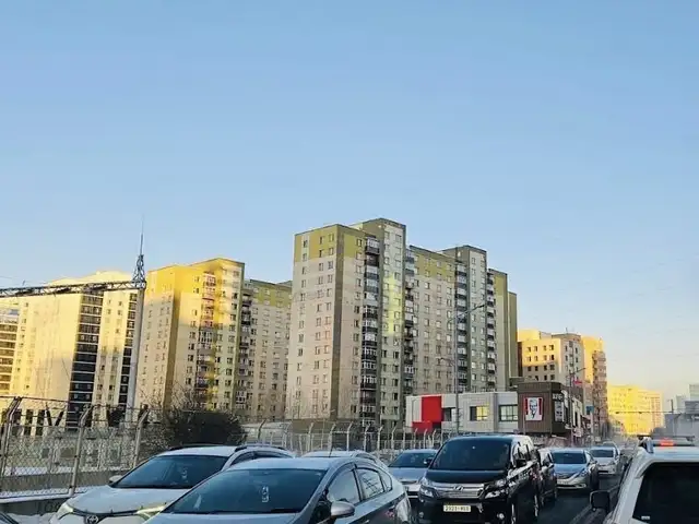 Худ, 𝐄-𝐌𝐚𝐫𝐭-ийн хойно 𝐊𝐡𝐚𝐧𝐬𝐯𝐢𝐥𝐥 хотхонд 𝟕𝟔 𝟕мкв 𝟑 өрөө байр гражийн хамт 76.7мкв 3 өрөө, Улаанбаатар — Хан-Уул — 15-р хороо