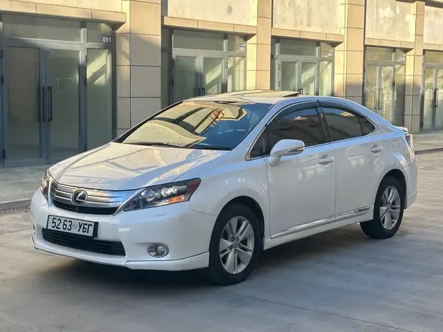Lexus HS
