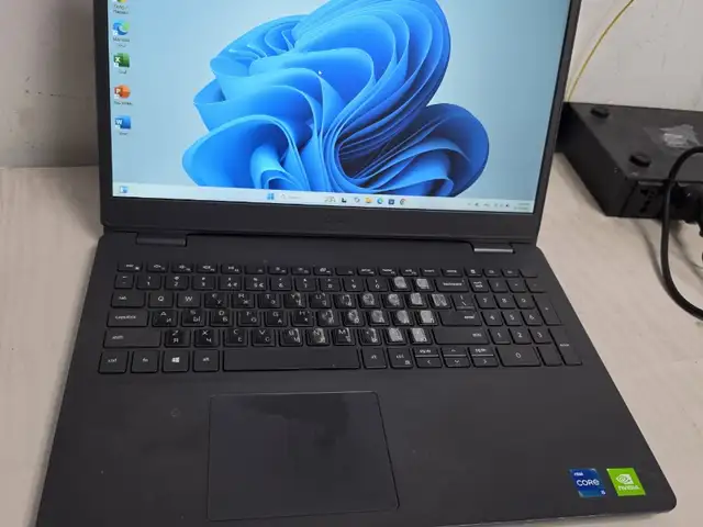 Dell 15.6", Intel Core i5, 8 GB RAM, 512 GB, Улаанбаатар — Баянзүрх — 13-р хороолол