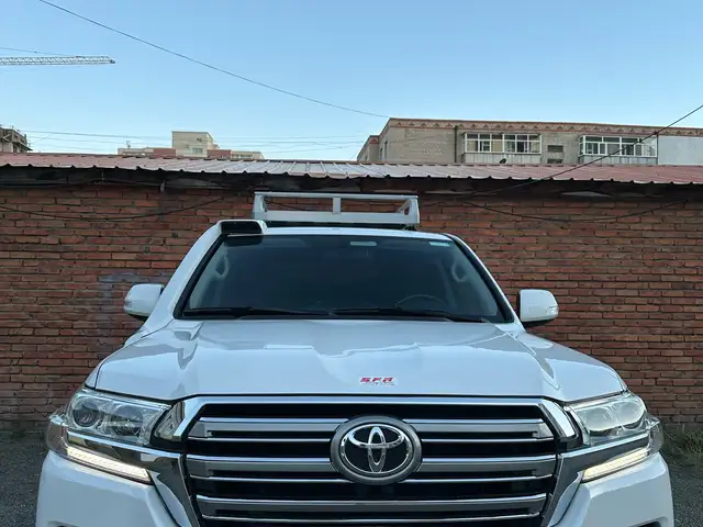 Toyota Land Cruiser 200
