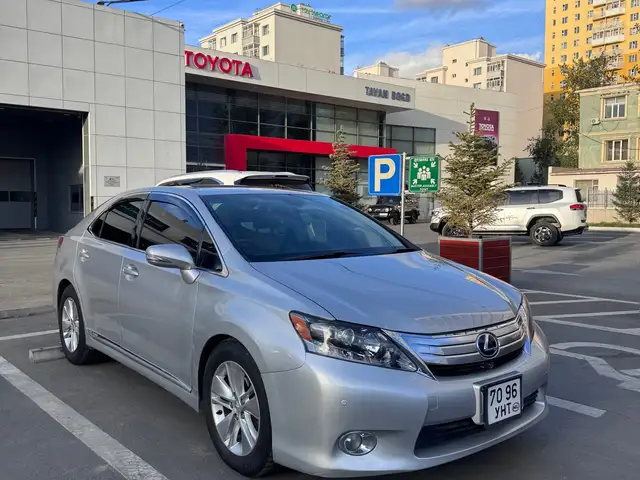 Lexus HS