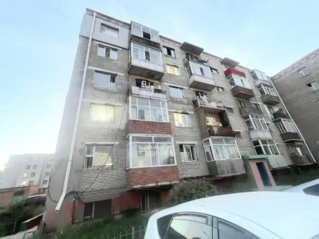 21-р хороолол чингис сосэ хажууд 52мкв гал тогоо тусдаа 2 өрөө байр, Улаанбаатар — Сонгинохайрхан — 21-р хороолол
