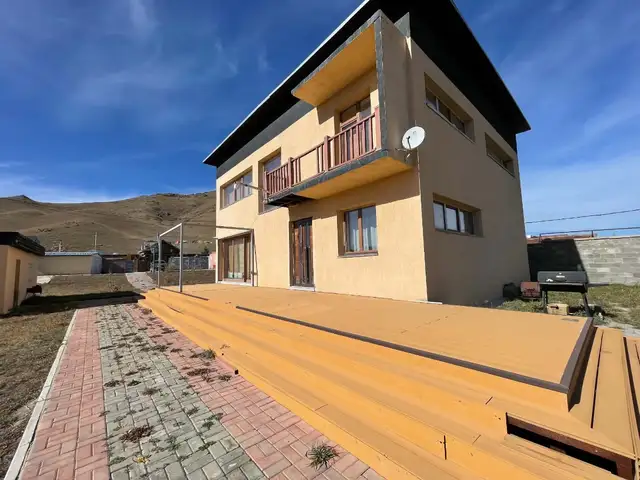 Gachuurtad house, Улаанбаатар — Баянзүрх — 20-р хороо
