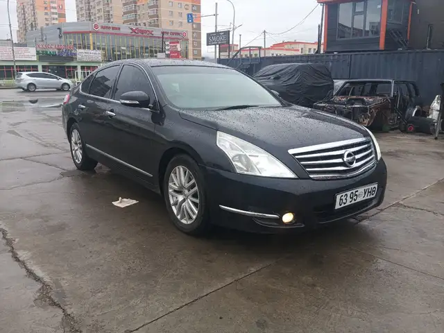 Nissan Teana