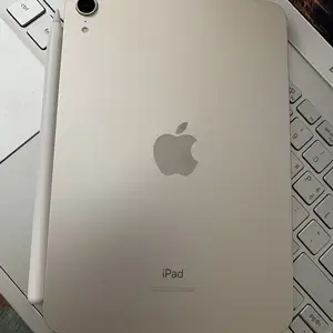 Ipad mini 6, Улаанбаатар — Сүхбаатар — Сүхбаатарын талбай