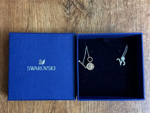 Swarovski original / matriin ordniih/, Улаанбаатар — Сонгинохайрхан — 1-р хороолол