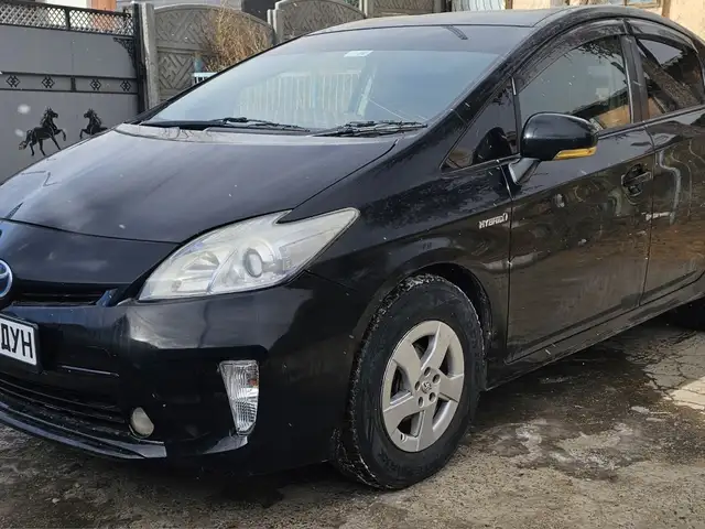 Toyota Prius 30