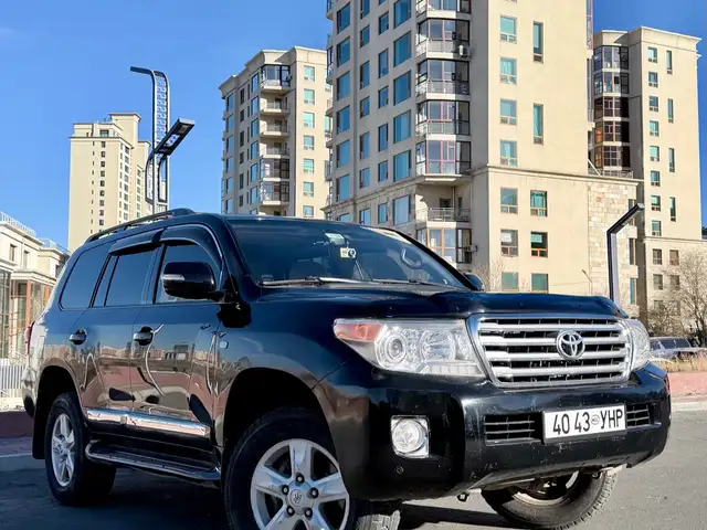 Toyota Land Cruiser 200