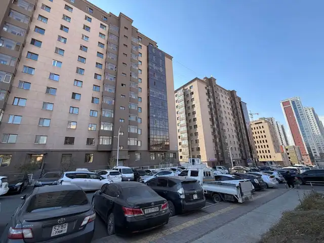 Бзд улсын 2 эмнэлгийн хойно энэрэл хотхонд 132.6 мкв 3 өрөө, Улаанбаатар — Баянзүрх — Чингис зочид буудал