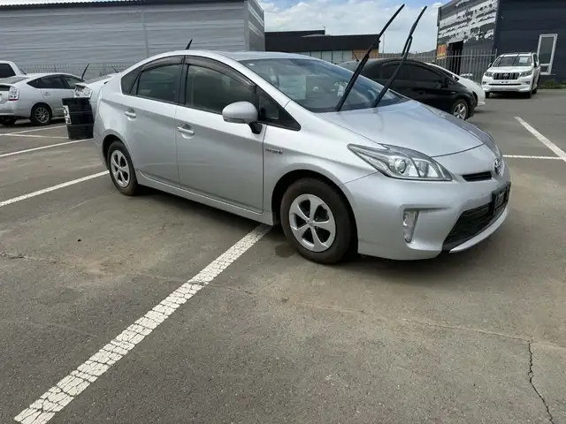 Toyota Prius 30
