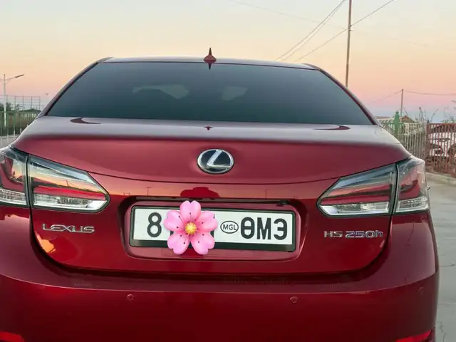 Lexus HS