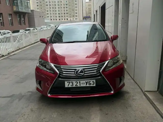 Lexus HS