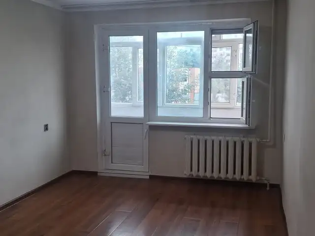 Хүүхдийн 100-д гал тогоо тусдаа 1 өрөө байр 35мкв, Улаанбаатар — Сүхбаатар — Орос 3-р сургуулийн ойролцоо