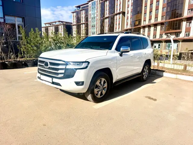 Toyota Land Cruiser 300