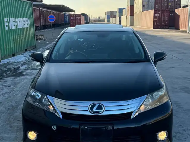 Lexus HS